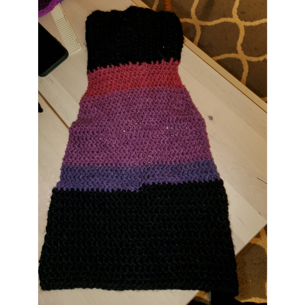 Crocheted dog sweater S/M